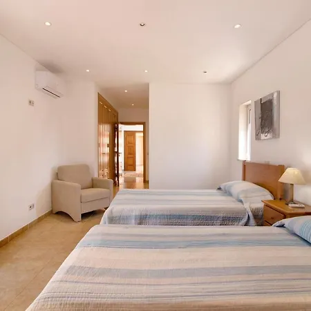 Casa Tulipas * Loule